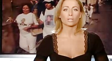 সেক্স টয় বিক্রেতা একজন লোকের সাথে যৌনমিলন করে এবং তার সমস্ত পণ্য মাধুরী দীক্ষিত সেক্স ভিডিও বিক্রি করে।