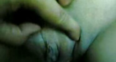 কালো স্টকিংস সরাসরি সেক্স ভিডিও পরা একটি সুন্দর বাদামী কেশিক মহিলা একটি অপরিচিত ব্যক্তির সাথে মৃদু সেক্স করেছে।