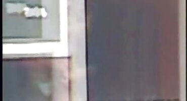 নাচের শিক্ষক এনিম্যাল সেক্স ভিডিও আবেগের সাথে আয়নার কাছে নর্তকীকে চুদলেন।