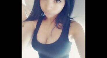 কালো স্টকিংস মধ্যে একটি সুন্দর শ্যামাঙ্গিণী একটি বিলাসবহুল গাধা একটি বড় মোরগ সেক্স ভিডিও ফিল্ম লাগে