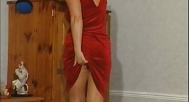 ষড়যন্ত্র তত্ত্বের একজন ভক্ত পড়েছেন যে একটি অ্যাডাল্ট সেক্স ভিডিও কন্যার সাথে অজাচার কোভিডের সাথে সাহায্য করে