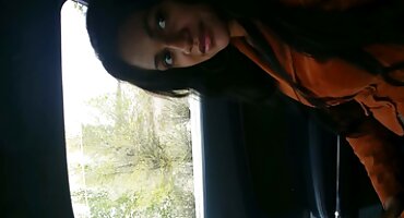 ম্যাসিউস লাজুক নয় এবং ক্লায়েন্টের ভগ নিউ সেক্স ভিডিও পছন্দ করে।