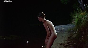 কালো মোরগের প্রতি এমআইএলএফ সাভানা বন্ডের ভালোবাসা অনস্বীকার্য। সেক্স ভিডিও রেপ