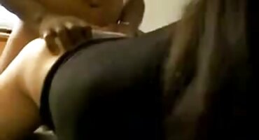 নিগ্রো পরিপক্ক নিনা এলেকে একটি পূর্ণাঙ্গ শুক্রাণু পাম্প করে। ইংলিশ এইচডি সেক্স ভিডিও