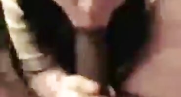 একটি কালো মোরগ মসৃণ করা একটি পুল পরিষ্কারের চেয়ে সোফিয়া লির জন্য আরও তামিল আন্টি সেক্স ভিডিও মজাদার।