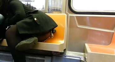 Busty stepmom stepson এর মোরগ উপর একটি মহান সময় পপি সেক্স ভিডিও আছে