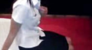 সুন্দরী সেক্স হট ভিডিও BI মেয়েরা পর্যায়ক্রমে একটি পরিপক্ক মোরগ তাদের পাছায় ঢুকতে দেয়।