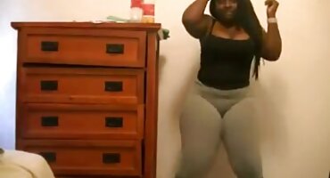 একটি মোটা মোরগ পনিটেল সহ একটি সুন্দর ছাত্রের আঁটসাঁট মনিকা সেক্স ভিডিও গুদে ঢুকেছে।