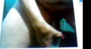 বিউটি একটি বড় শিশ্ন দেখার সাথে সাথে তার পা ছড়িয়ে পড়ে। বাংলা sex ভিডিও