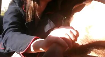 সরু শ্যামাঙ্গিনী শক্ত পায়ুপথ থেকে কাম ভিতরে দিয়ে জোরে চিৎকার করে। বাঙালি বৌদি সেক্স ভিডিও