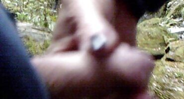 দাদী জঙ্গলে এক কালো দাদার সাথে দেখা করে তাকে তার কাছে নিয়ে হট ভিডিও সেক্স ভিডিও আসেন