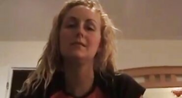 প্রাকৃতিক স্তন সহ একটি স্বর্ণকেশী একটি পুরু শিশ্ন সঙ্গে একটি লোক পায়ূ যৌনতার জন্য এসেছিল বাংলাদেশি পরকিয়া সেক্স ভিডিও