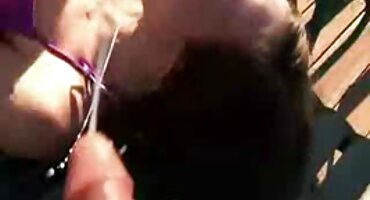 একটি বিয়ার মদ্যপ স্বাদ জন্য স্তনবৃন্ত ছিদ্র সেক্স ভিডিও লাইভ সঙ্গে বড় প্রাকৃতিক স্তন