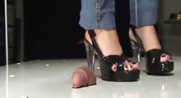 লিলি বেল