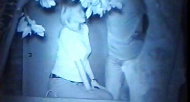 পরিপক্ক স্বর্ণকেশী সৎমা তার সৎপুত্রকে পাছায় সানাই সেক্স ভিডিও শেষ করে পায়ূ যৌনতার জন্য তালাক দিয়েছেন