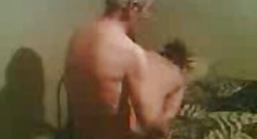 একজন অভিজ্ঞ পতিতা শিক্ষানবিসদের দেখায় কিভাবে তাদের গাধা সেক্স ভিডিও হট দিয়ে কাজ করতে হয়।